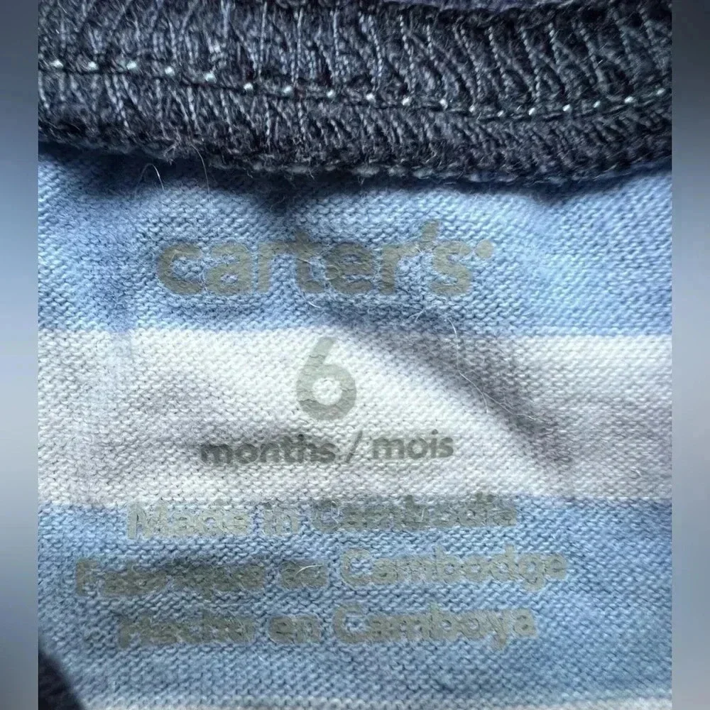 BUNDLE: Carter’s | 2- boys one piece outfits. Size: 6M/9M​